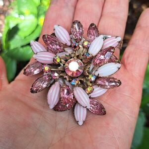 Vintage Mid-century Pink Rhinestone Large Dimensional Brooch